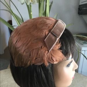 VTG Feather Hat